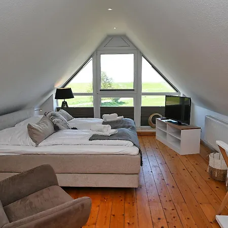 Watthof 15 *